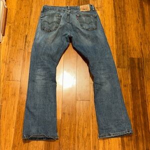 *Vintage* Levi's Men's Bootcut Jeans in Classic Blue